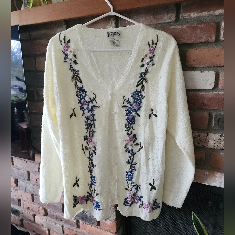 Northern Traditions Elegant Floral Embroidered Sweater